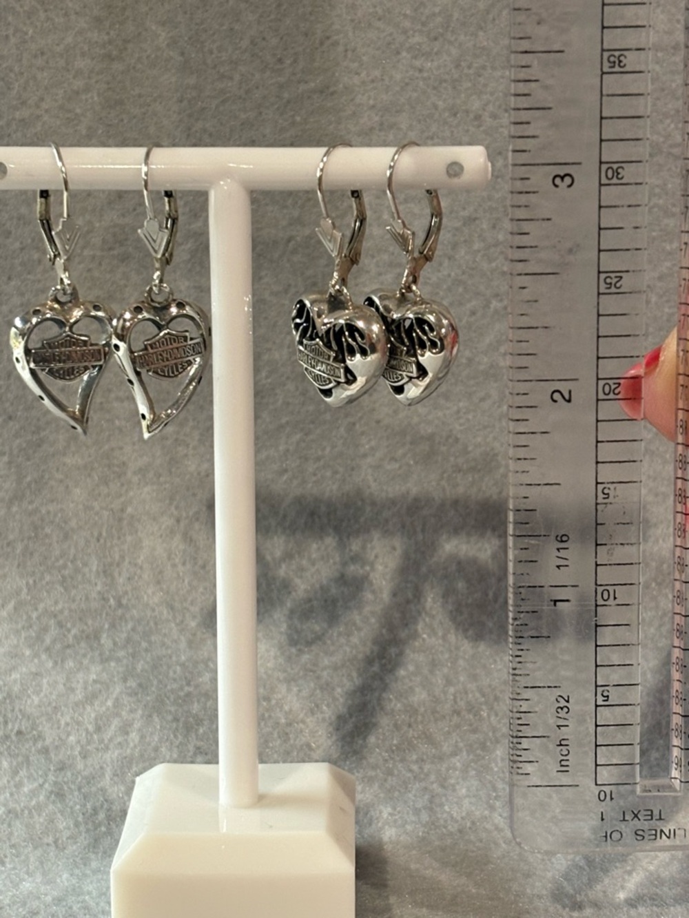 Harley-Davidson Silver Heart Logo Dangle Earrings set of 2 (925) - Picture 3 of 8